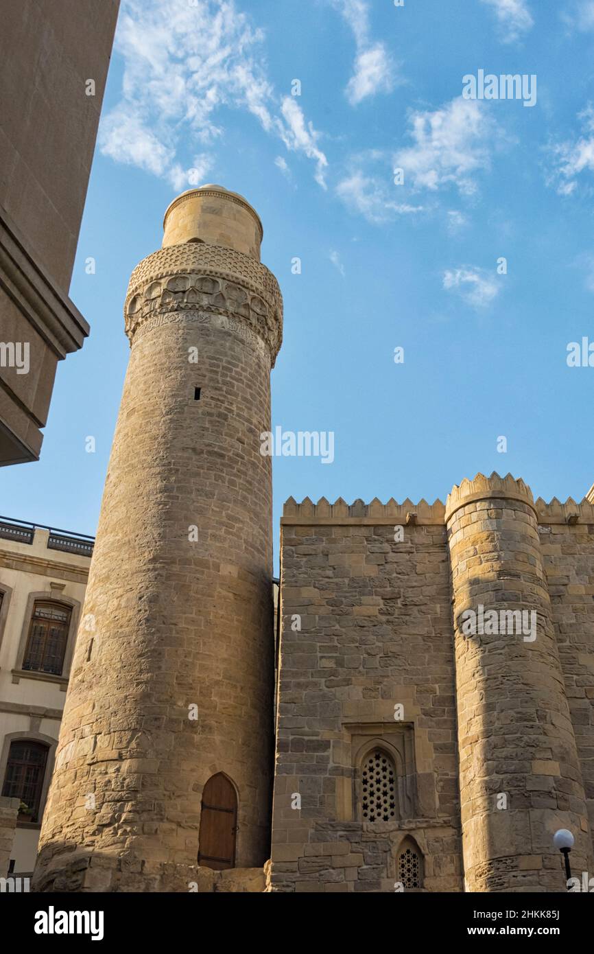 Minareto della Moschea Muhammad (Moschea Siniggala) nella Città Vecchia, Baku, Azerbaigian Foto Stock