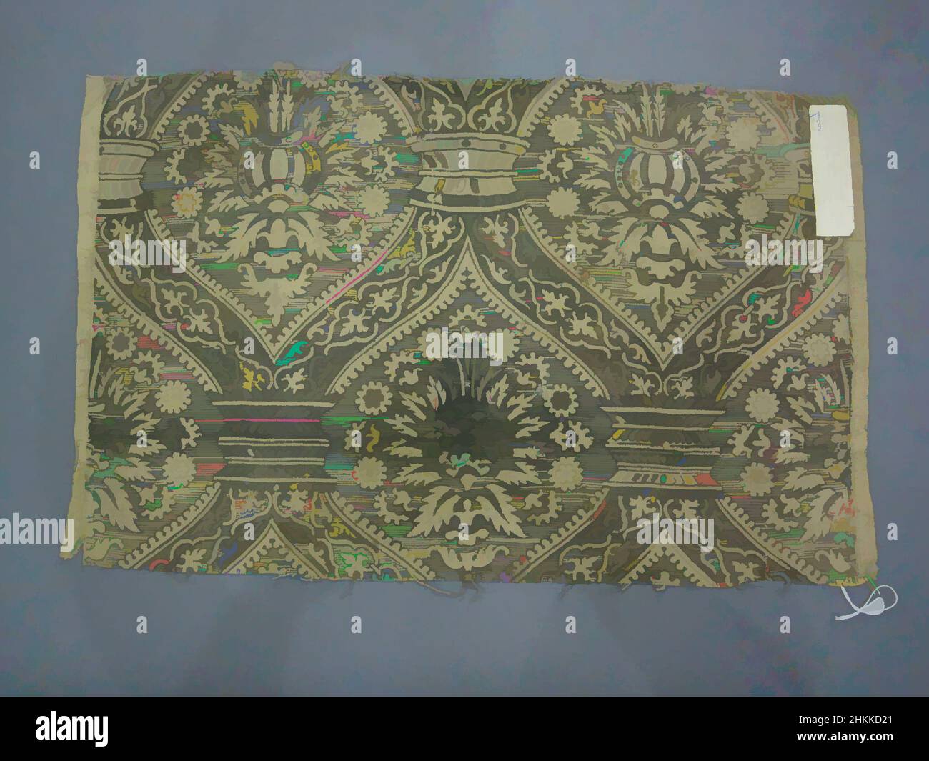 Arte ispirata a Tan Block Print tessile, lino, 16th secolo, 21 7/8 x 14 9/16 pollici, 55,5 x 37 cm, opere classiche modernizzate da Artotop con un tocco di modernità. Forme, colore e valore, impatto visivo accattivante sulle emozioni artistiche attraverso la libertà delle opere d'arte in modo contemporaneo. Un messaggio senza tempo che persegue una nuova direzione selvaggiamente creativa. Artisti che si rivolgono al supporto digitale e creano l'NFT Artotop Foto Stock