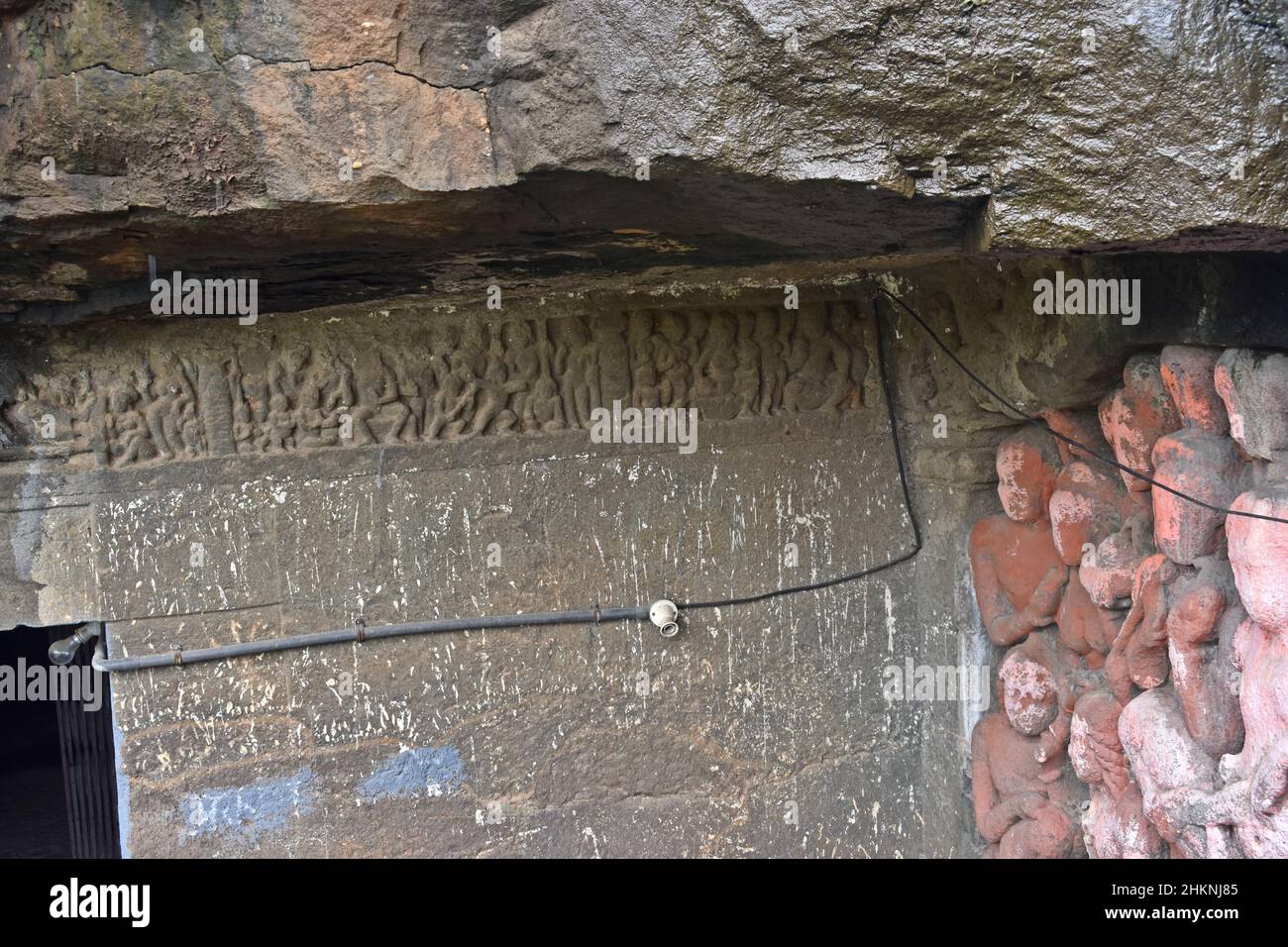 intricato lavoro a solad grotta, maharashtra, india Foto Stock