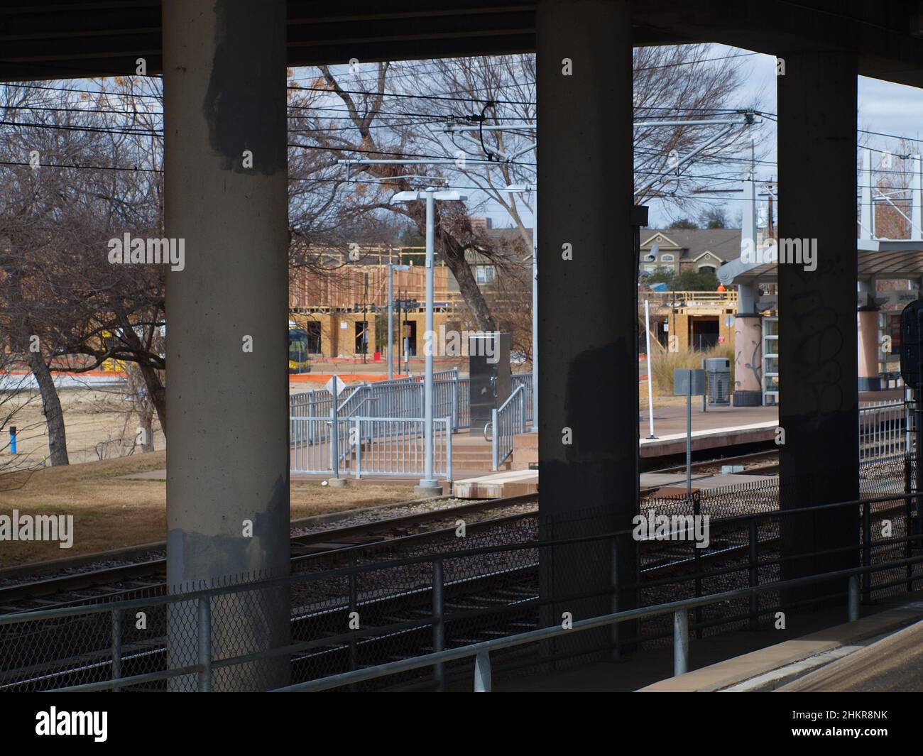 La crescita a North Dallas tende strade, servizio cellulare, nuovi alloggi. Grandi vincitori di costruzioni, arte e ricreazione. Foto Stock