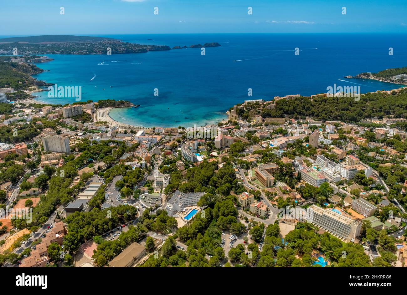 Vista aerea, baia di Platja Palmira e spiaggia con servizi alberghieri, Peguera, Calvià, Mallorca, Isole Baleari, Spagna, Baia, ES, Europa, fotografia aerea Foto Stock