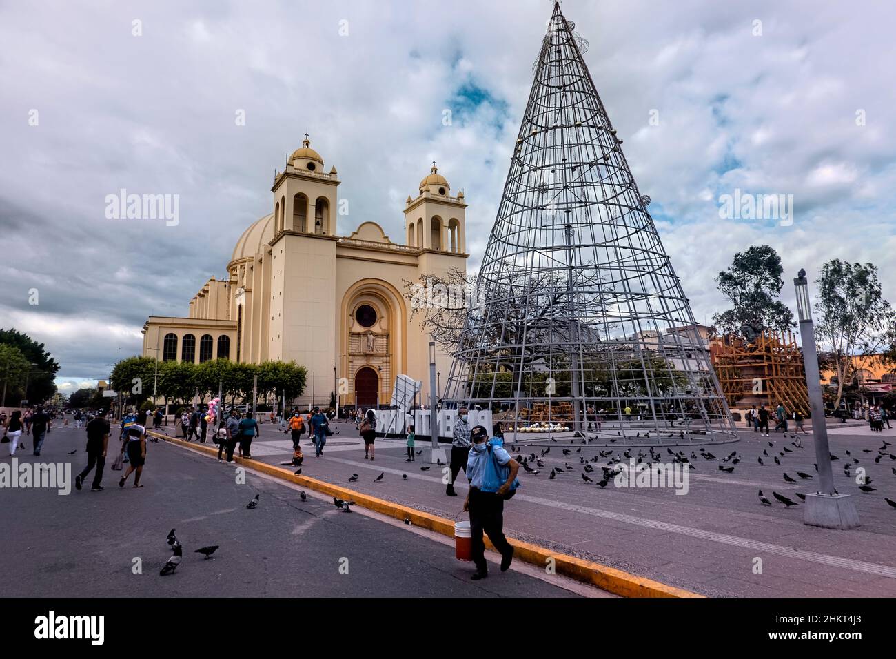 Cattedrale Metropolitana di San Salvador e plaza, San Salvador, El Salvador Foto Stock