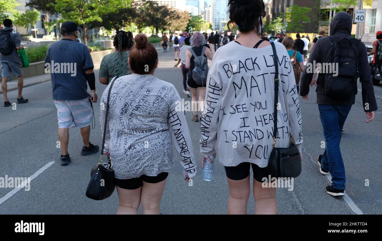 Protesta pacifica Gathering advocating for Black Lives Matter and Social Justice Foto Stock
