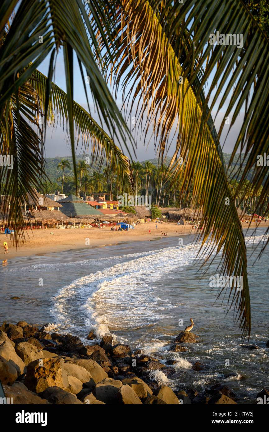 la playa nella città di Chacala sulla costa Nayarit della Riviera del Messico. Foto Stock