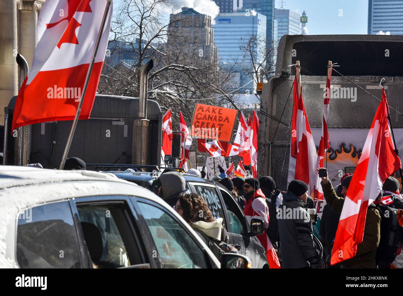 Febbraio 5, 2022. Toronto, Canada. La protesta del convoglio della libertà di Toronto. Foto Stock