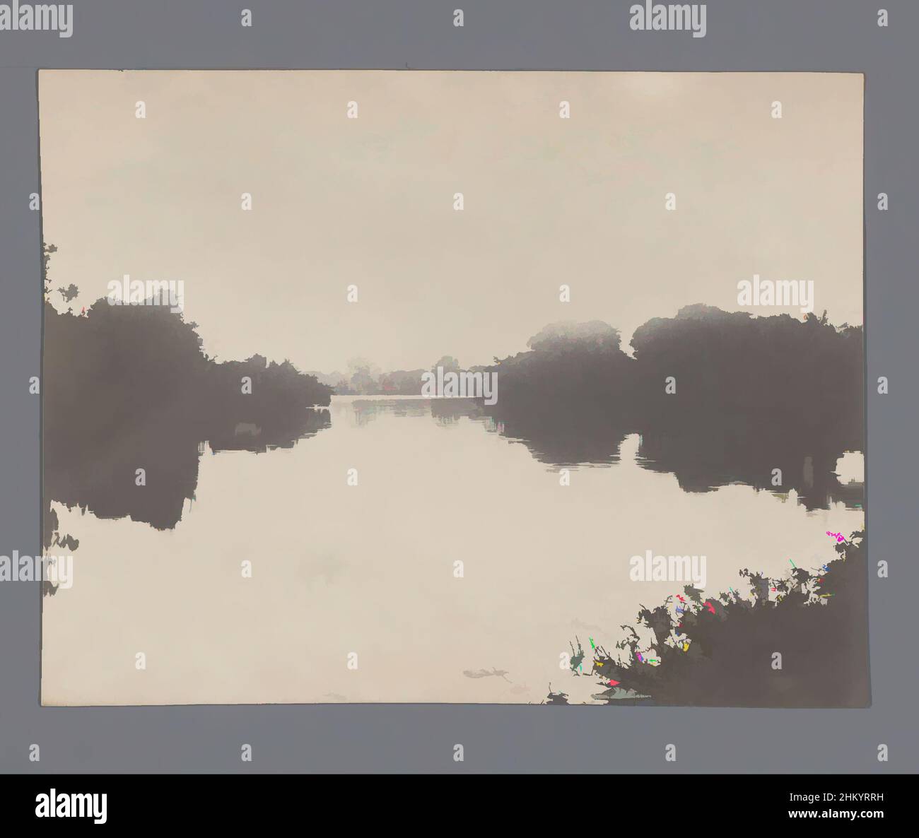 Arte ispirata dalla vista delle rive vegetate di un fiume, sud-est asiatico, Jan Adriani (attribuito a), sud-est asiatico, 1907, supporto fotografico, gelatina stampa argento, Altezza 85 mm x larghezza 111 mm, opere classiche modernizzate da Artotop con un tocco di modernità. Forme, colore e valore, impatto visivo accattivante sulle emozioni artistiche attraverso la libertà delle opere d'arte in modo contemporaneo. Un messaggio senza tempo che persegue una nuova direzione selvaggiamente creativa. Artisti che si rivolgono al supporto digitale e creano l'NFT Artotop Foto Stock