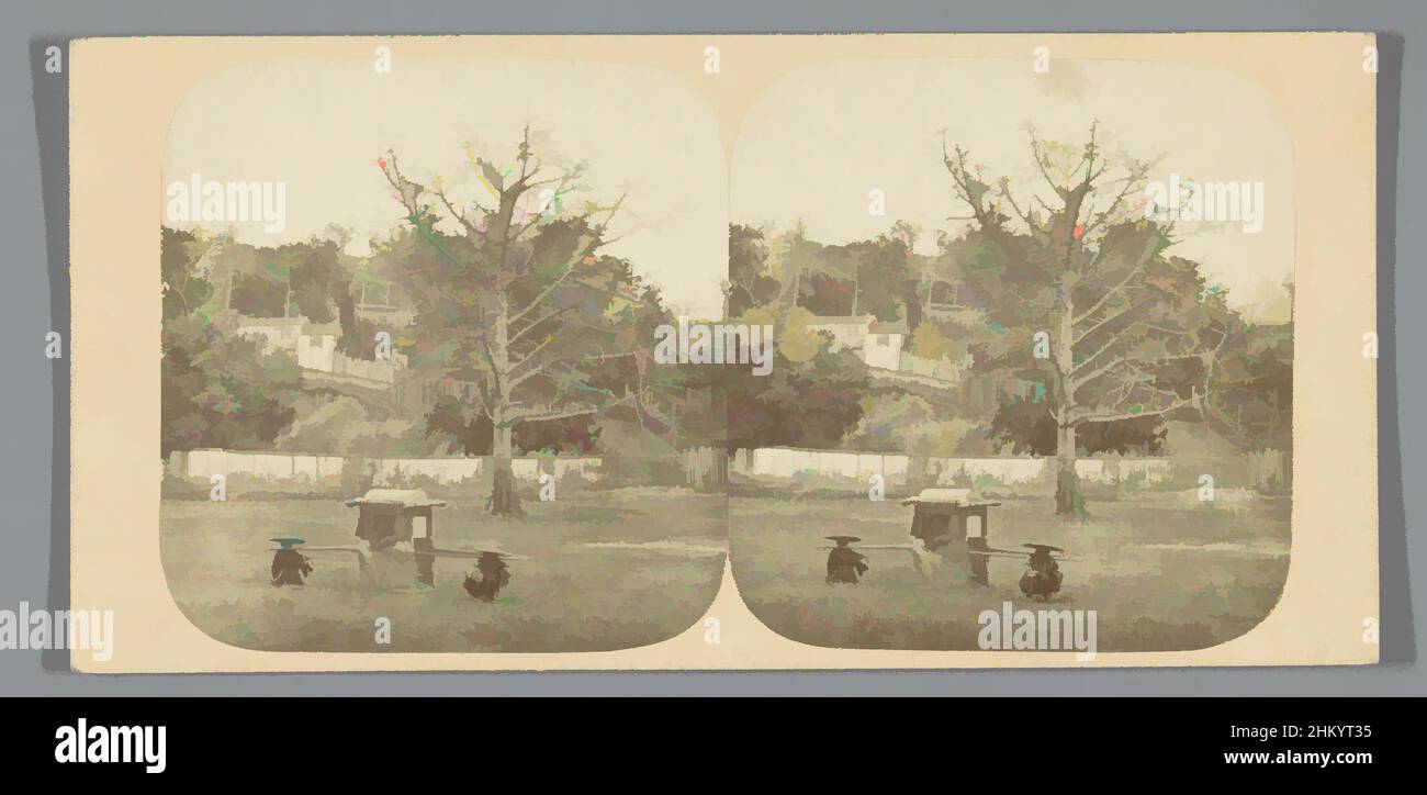 Arte ispirata da uomo in un palanquin, Guangzhou, Cina, General View of Magazine Hill from the Parade Ground, views in China, Canton, Pierre Joseph Rossier (attribuito a), editore: Negretti & Zambra (attribuito a), Guangzhou, editore: Londra, 1859, carta, Cartone, stampe albume, opere classiche modernizzate da Artotop con un tuffo di modernità. Forme, colore e valore, impatto visivo accattivante sulle emozioni artistiche attraverso la libertà delle opere d'arte in modo contemporaneo. Un messaggio senza tempo che persegue una nuova direzione selvaggiamente creativa. Artisti che si rivolgono al supporto digitale e creano l'NFT Artotop Foto Stock