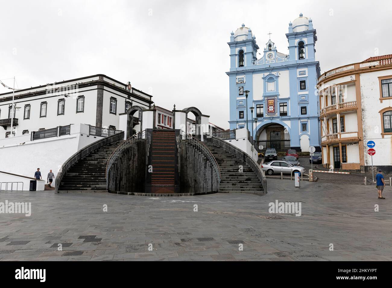 Passi porta fino alla Chiesa della Misericordia (Igreja da Misericórdia), nel porto di Angra do Heroismo sull'isola di Terceira le Azzorre Portogallo Foto Stock
