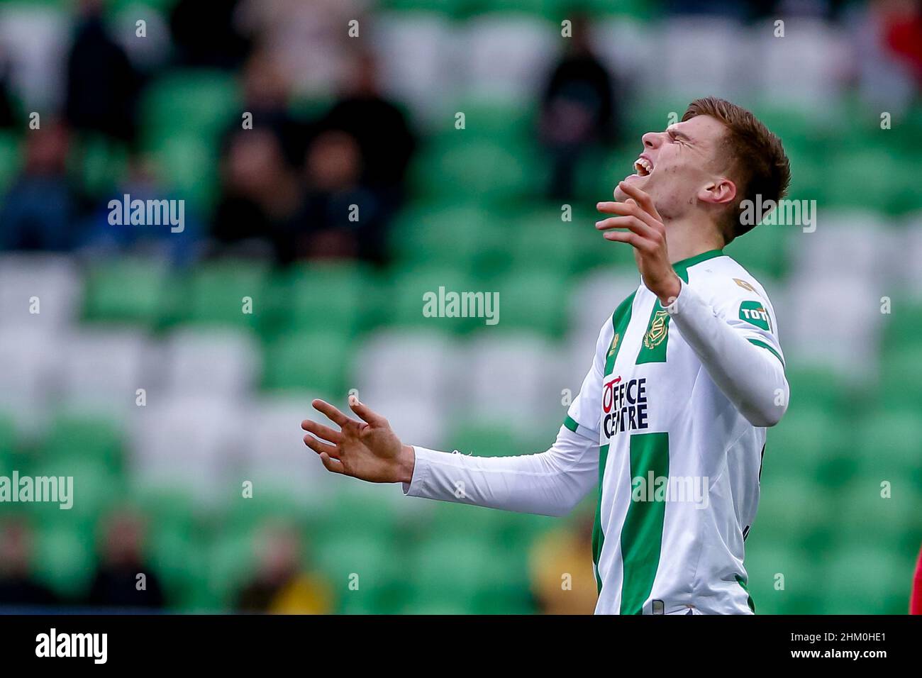 GRONINGEN, PAESI BASSI - FEBBRAIO 6: Bjorn Meijer del FC Groningen durante la partita olandese Eredivie tra il FC Groningen e le aquile Passi pure allo Stadion Euroborg il 6 Febbraio 2022 a Groningen, Paesi Bassi (Foto di Henk Jan Dijks/Orange Pictures) Foto Stock