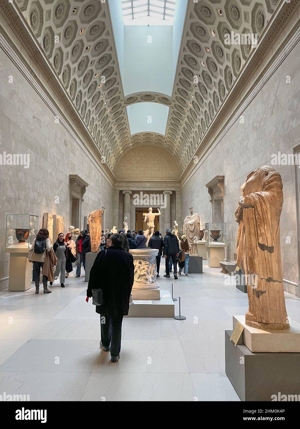 New York, NY - USA - 5 febbraio 2022 Vista interna dello storico Metropolitan Museum of Art di New York City, colloqui.ally 'The Met', il più grande m d'arte Foto Stock
