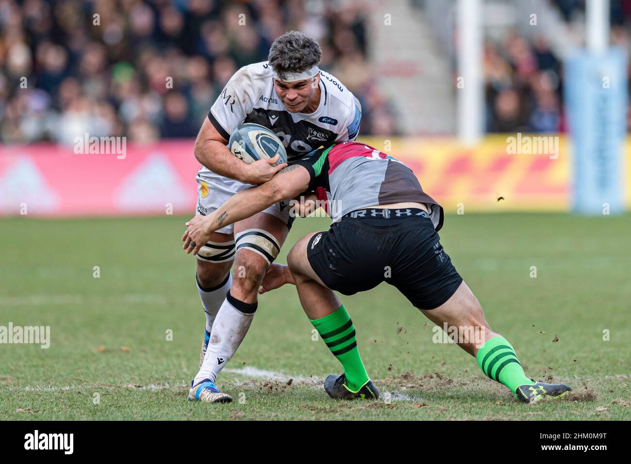 LONDRA, REGNO UNITO. 06th, Feb 2022. Jono Ross of sale squali è affrontato durante Harlequins vs sale squali - Gallagher Premiership Rugby allo Stoop Stadium Domenica, 06 Febbraio 2022. LONDRA INGHILTERRA. Credit: Taka Wu/Alamy Live News Foto Stock