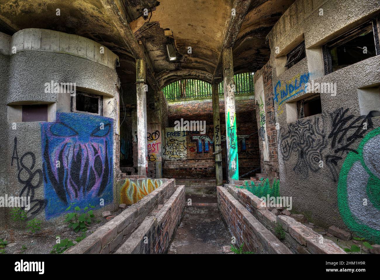 Dereligere Un edificio in stile brutalista e un ex centro di formazione dei preti, il St Peter's Seminary a Cardross, Argyll and Bute, Scozia Foto Stock