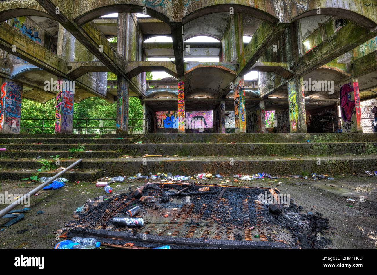 Dereligere Un edificio in stile brutalista e un ex centro di formazione dei preti, il St Peter's Seminary a Cardross, Argyll and Bute, Scozia Foto Stock