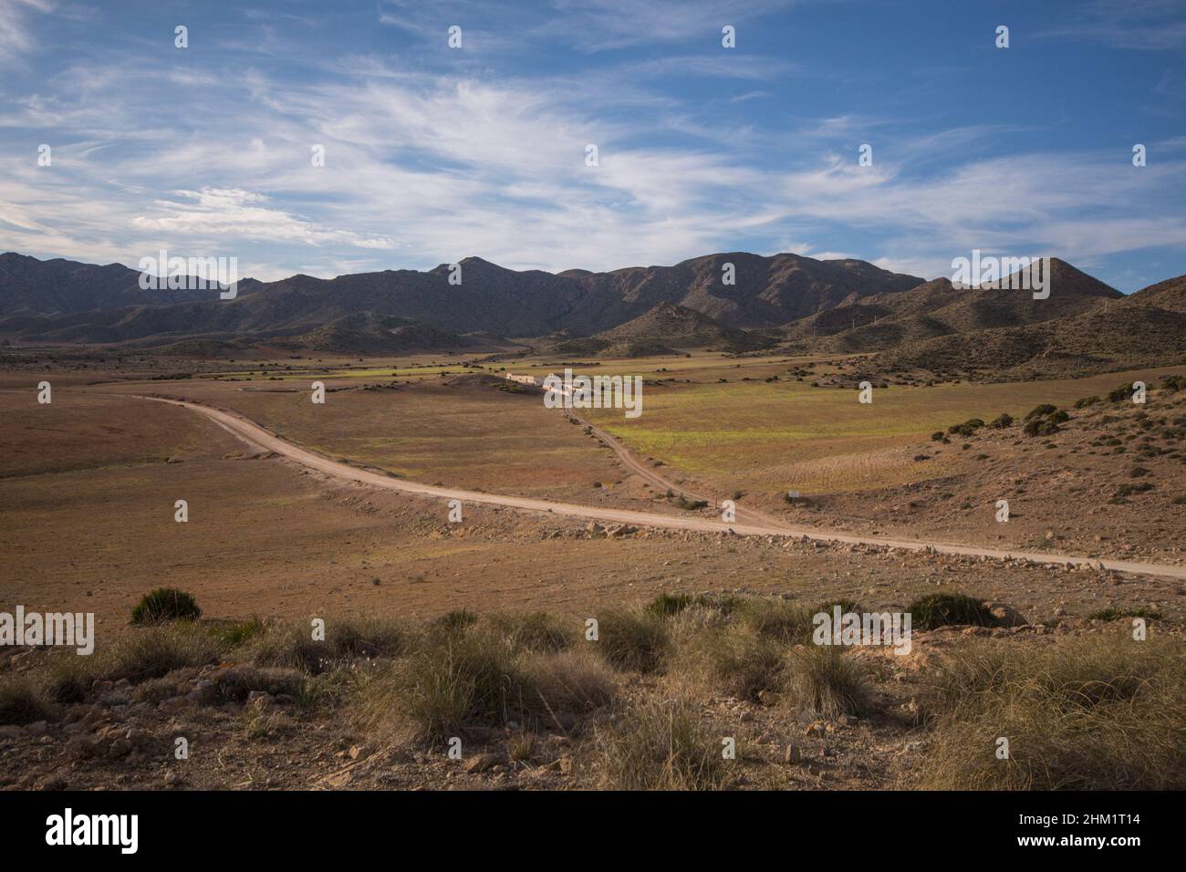 Paesaggio arido vicino alla spiaggia di Genovese, Almeria, Andalusia, Spagna. Foto Stock