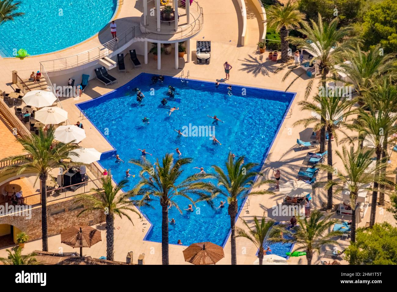 Vista aerea, piscina al Club Robinson Cala Serena, Cala d'Or, Santanyí, Mallorca, Isole Baleari, Spagna, località balneare, Campos, Club, ES, EUR Foto Stock