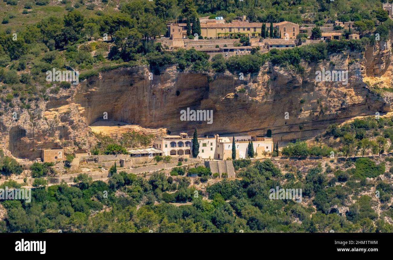 Veduta aerea, Ermita de Sant Honorat e Santuari de Gracia sul monte Puig de Randa, Randa, Maiorca, Isole Baleari, Spagna, Algaida, Devotione Foto Stock