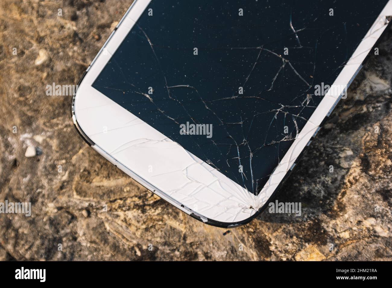 Smartphone con schermo rotto Foto Stock