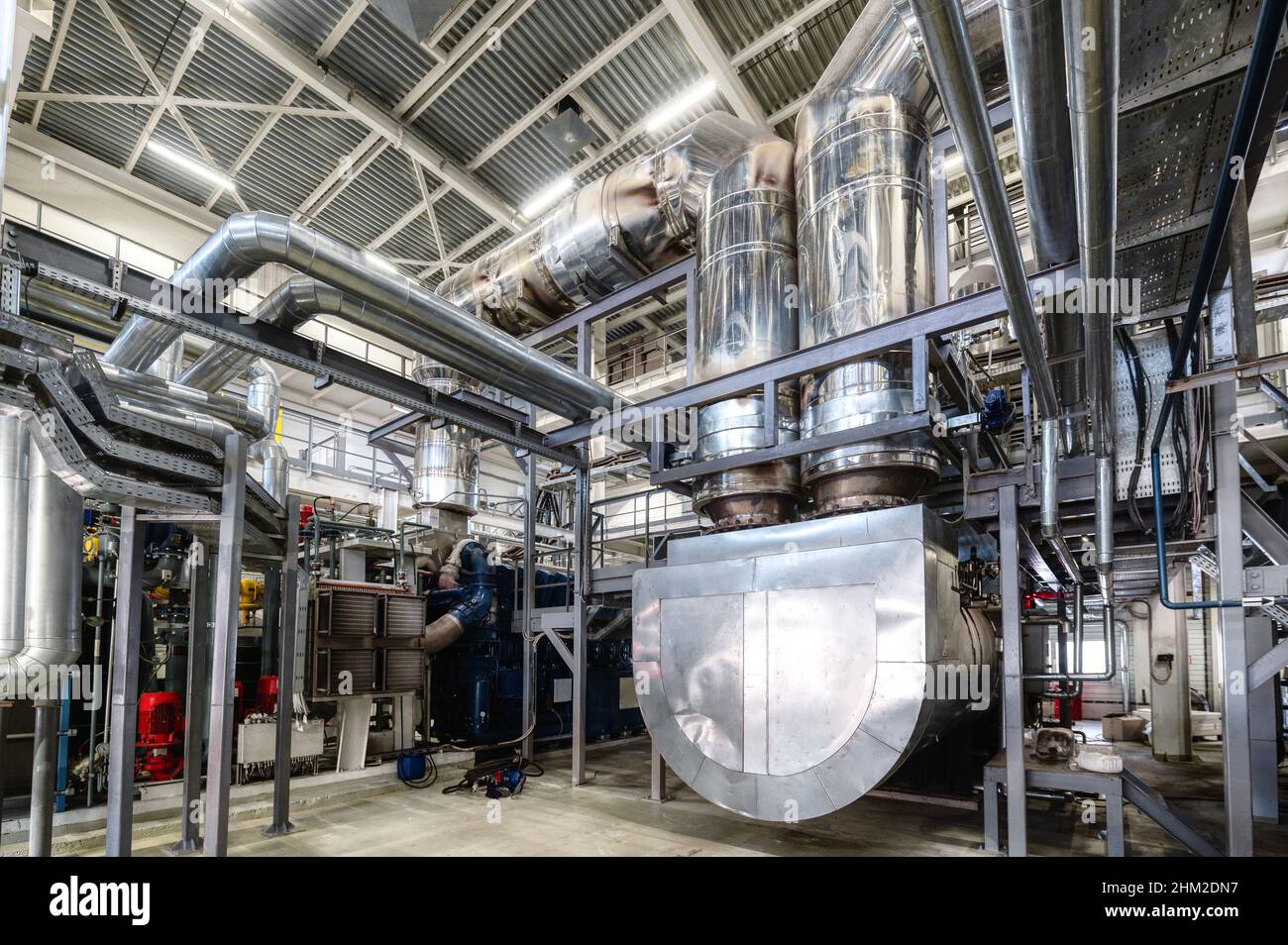 Interno di una moderna centrale a pistoni a gas Foto Stock