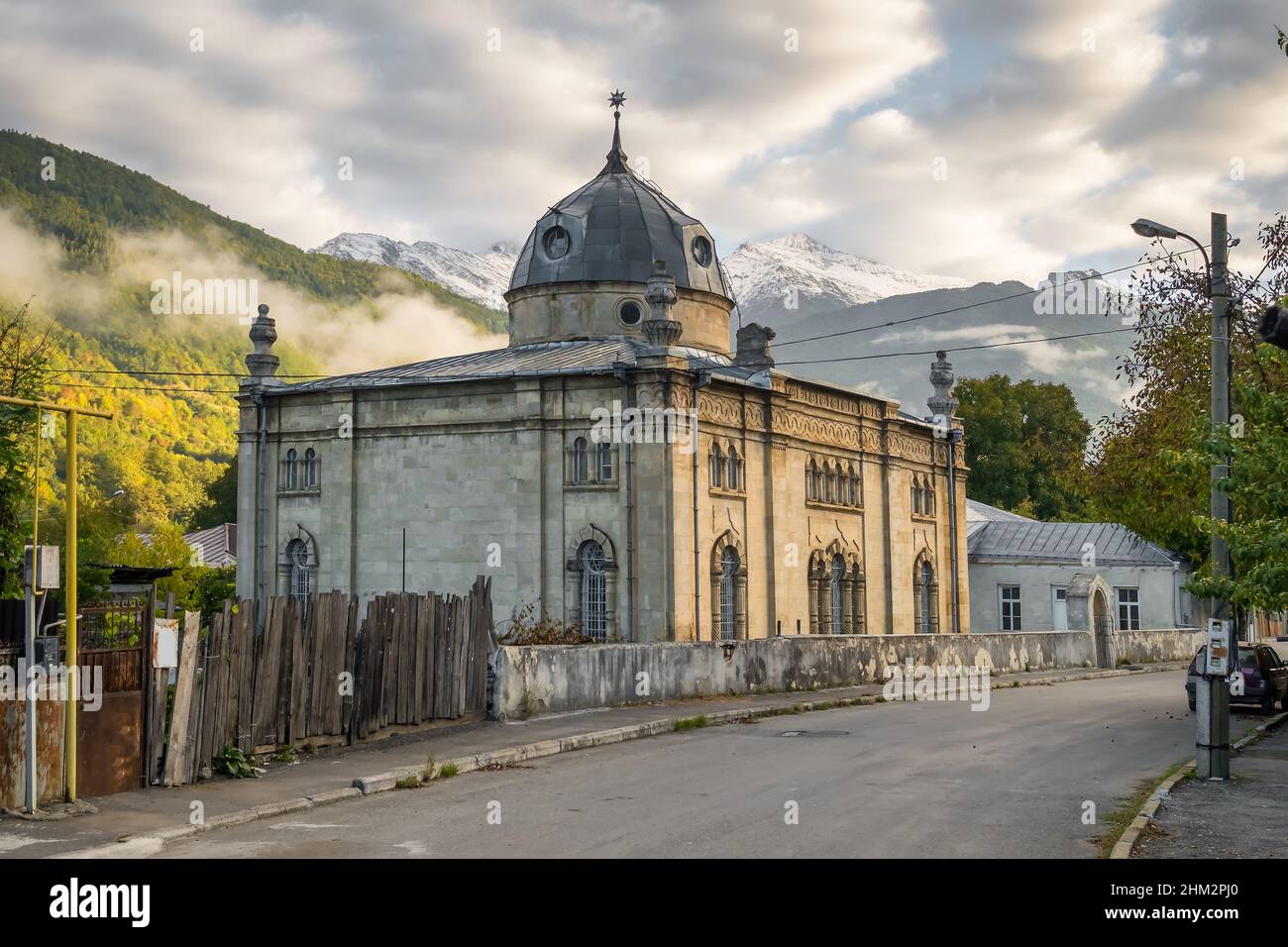 Antica sinagoga ebraica nel villaggio di Oni, regione di Racha, Georgia. Foto Stock