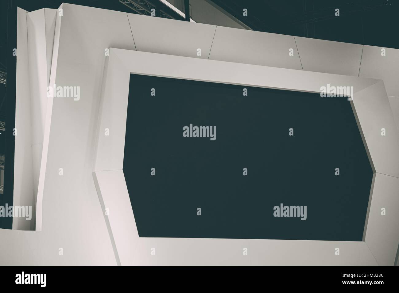 Grande schermo a LED vuoto Affissioni in luogo pubblico per pubblicità montaggio Foto Stock