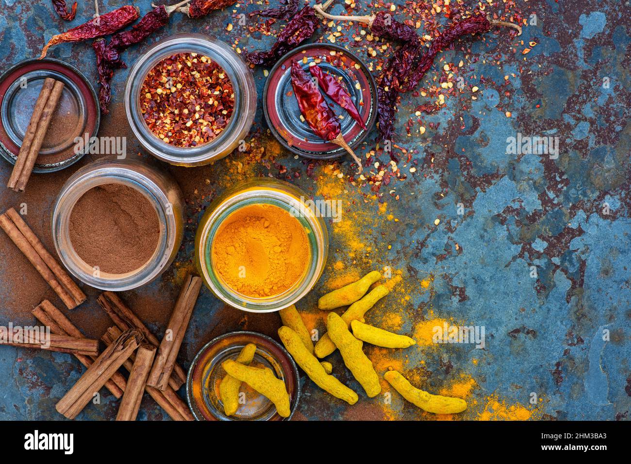 Spezie aromatiche in Jars Foto Stock