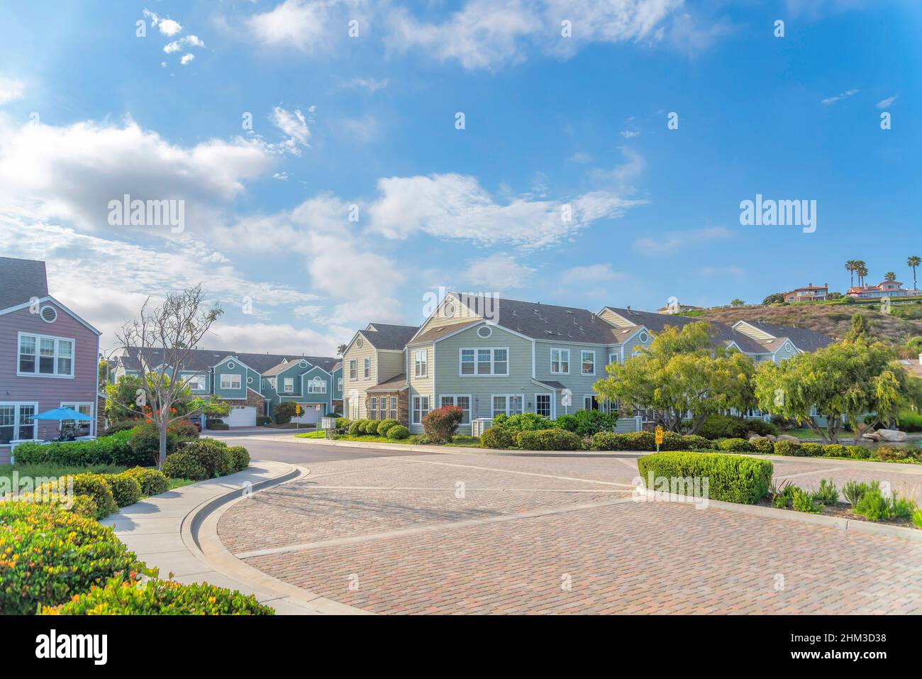 Zona residenziale a Carlsbad, San Diego, California vicino alla montagna Foto Stock