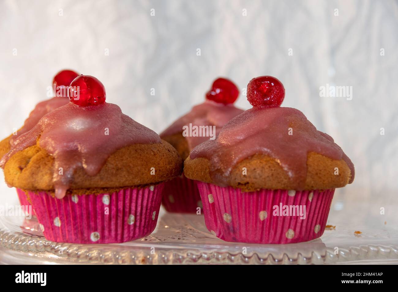 Muffin mit Kirsche Foto Stock