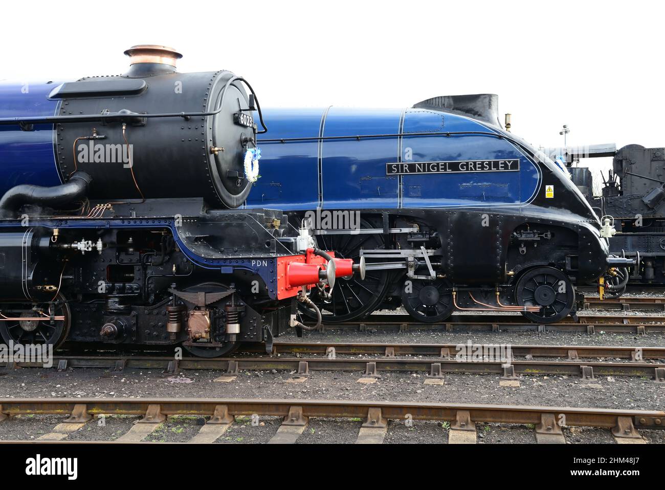 Locomotive a vapore nn. 6023 e 60007 alla manifestazione "una volta in luna blu" al Didcot Railway Centre, sede della Great Western Society, il 5th aprile 2014. Foto Stock