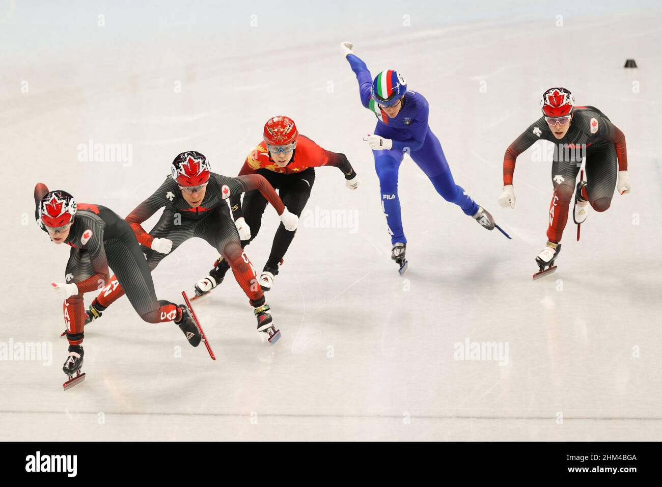 Pechino, Cina. 07th Feb 2022. PECHINO, CINA - FEBBRAIO 7: Kim Boutin del Canada, Alyson Charles del Canada, Kexin Fan della Cina, Arianna Valcepina d'Italia, Florence Brunelle del Canada che gareggia sulla Short Track Speed Skating Final A di Mens 1000m durante i Giochi Olimpici di Pechino 2022 presso il Capitol Indoor Skating del 7 febbraio, 2022 a Pechino, Cina (Foto di Iris van den Broek/Orange Pictures) NOCNSF Credit: Orange Pics BV/Alamy Live News Foto Stock