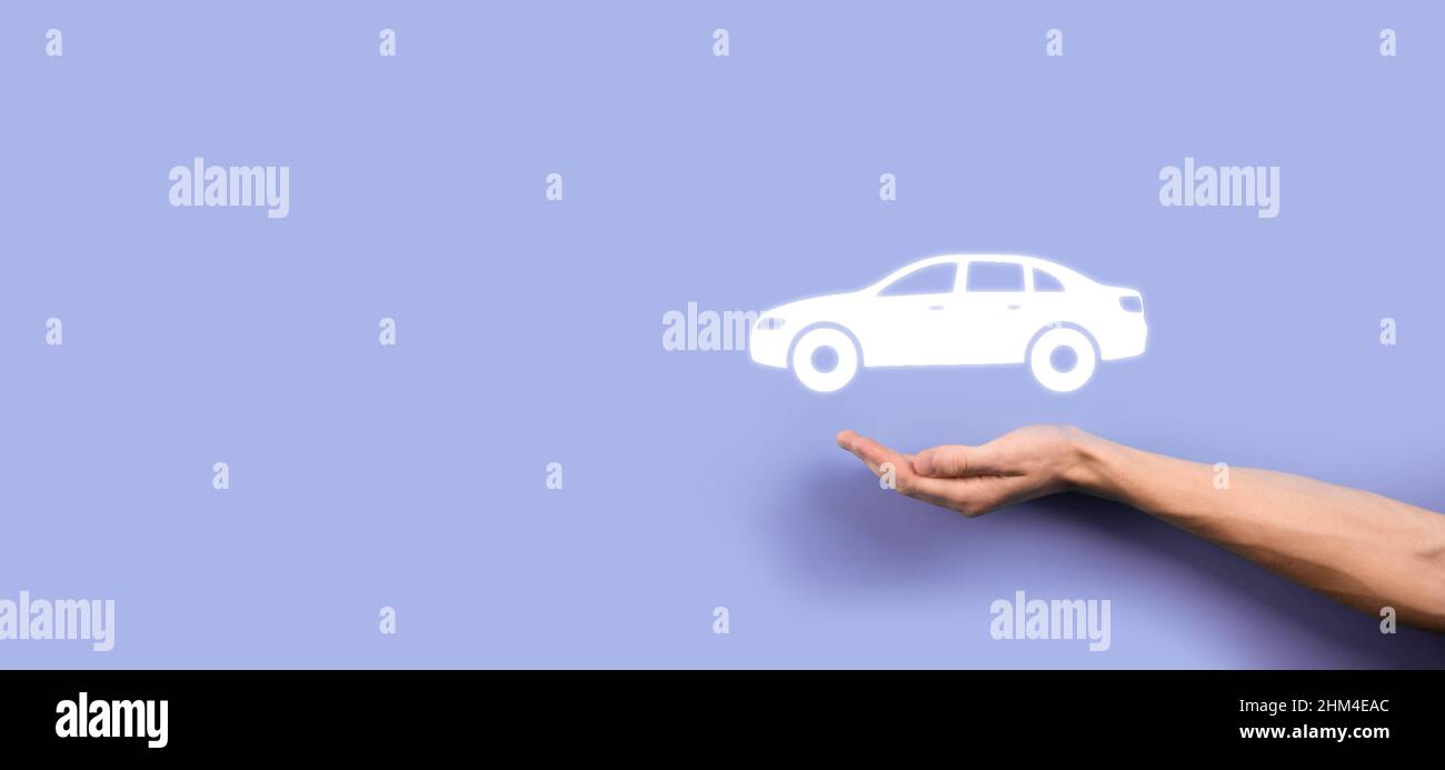 Icona auto per auto con mano maschile su sfondo grigio. Ampio banner composition.Car assicurazione auto e garanzia di collisione danni concetti. Foto Stock