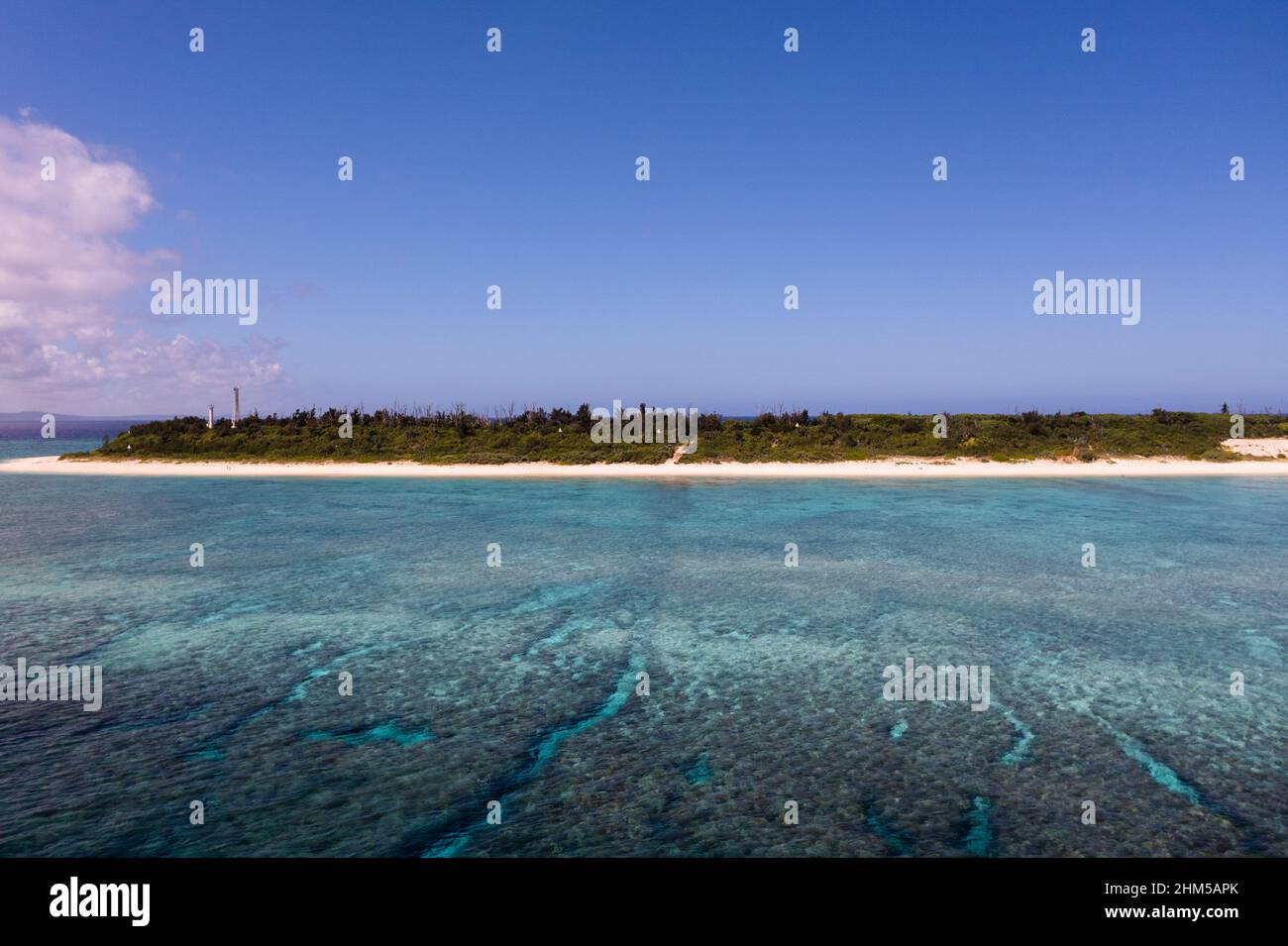 Barriere coralline e spiagge di sabbia bianca dell'Isola di Minna Foto Stock