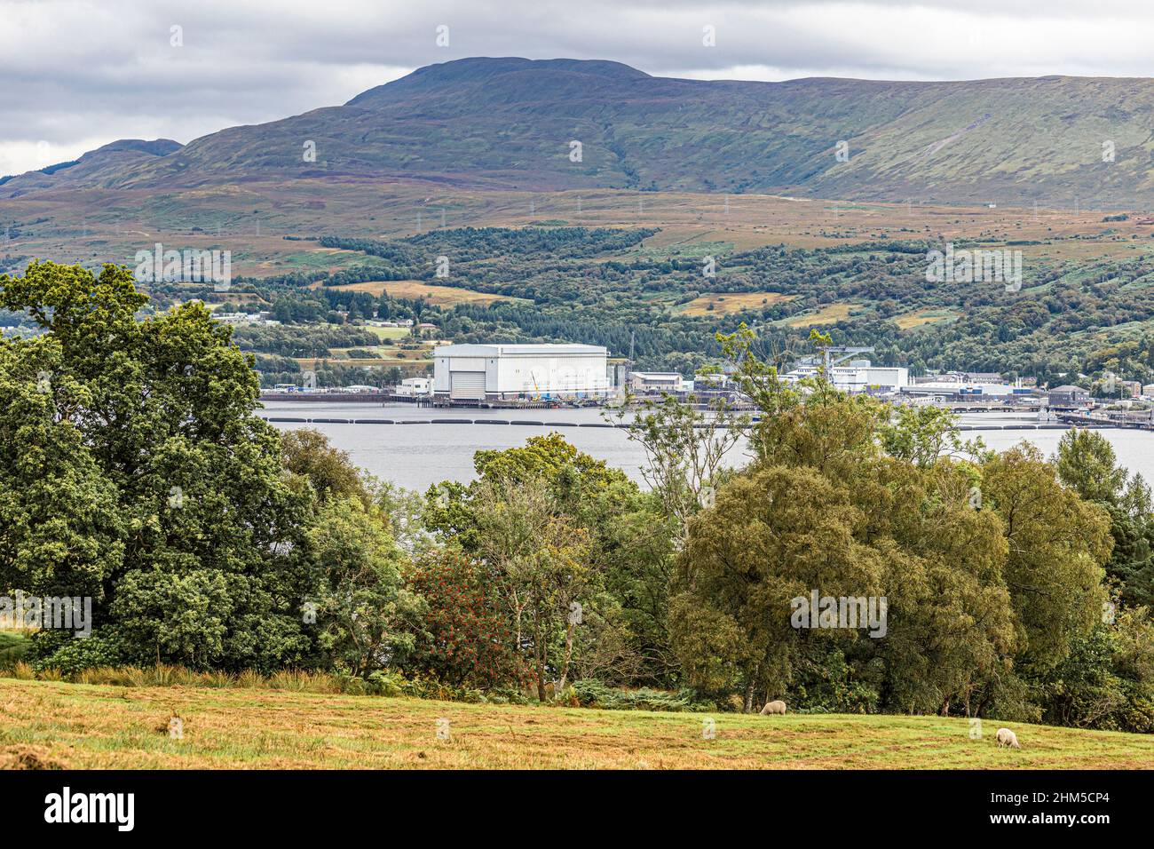 HMNB Clyde base sottomarina nucleare accanto a Gare Loch a Faslane, Argyll & Bute, Scozia Regno Unito Foto Stock HMNB Clyde base sottomarina nucleare accanto a Gare Loch a Faslane, Argyll & Bute, Scozia Regno Unito Foto Stock