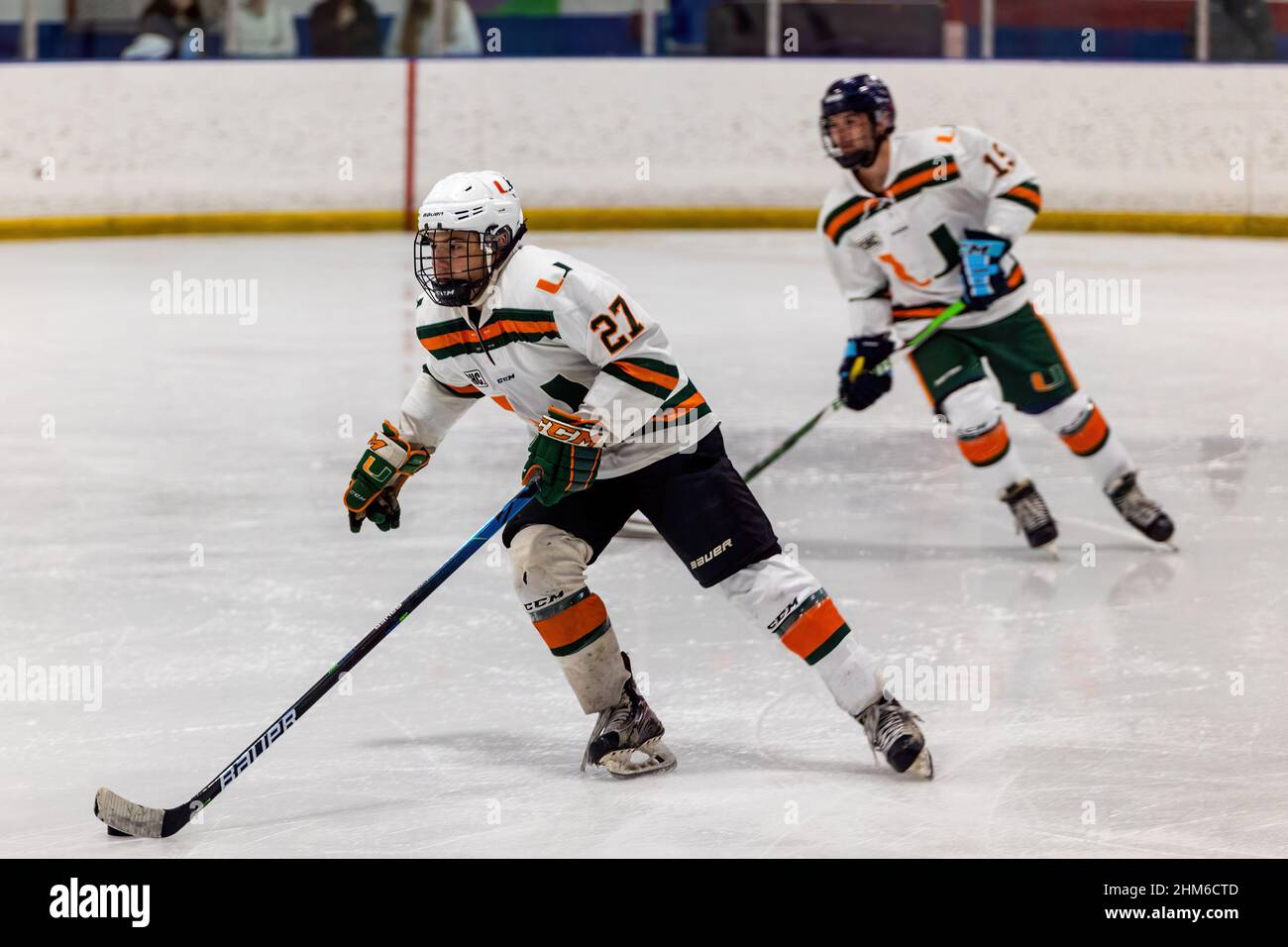 27m John Immello durante la partita di hockey tra FAU Owls e Miami Hurricanes alla Kendall Ice Arena, Florida USA Foto Stock