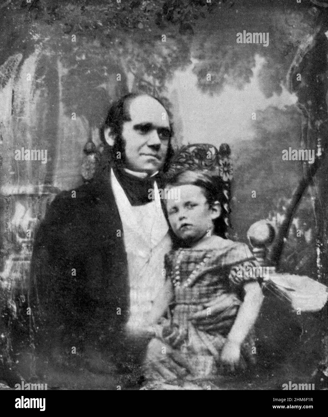 Ritratto dello scrittore inglese e fondatore della teoria della selezione baturale, Charles Darwin con il figlio maggiore William. Foto del 1842 quando aveva 33 anni. Foto Stock