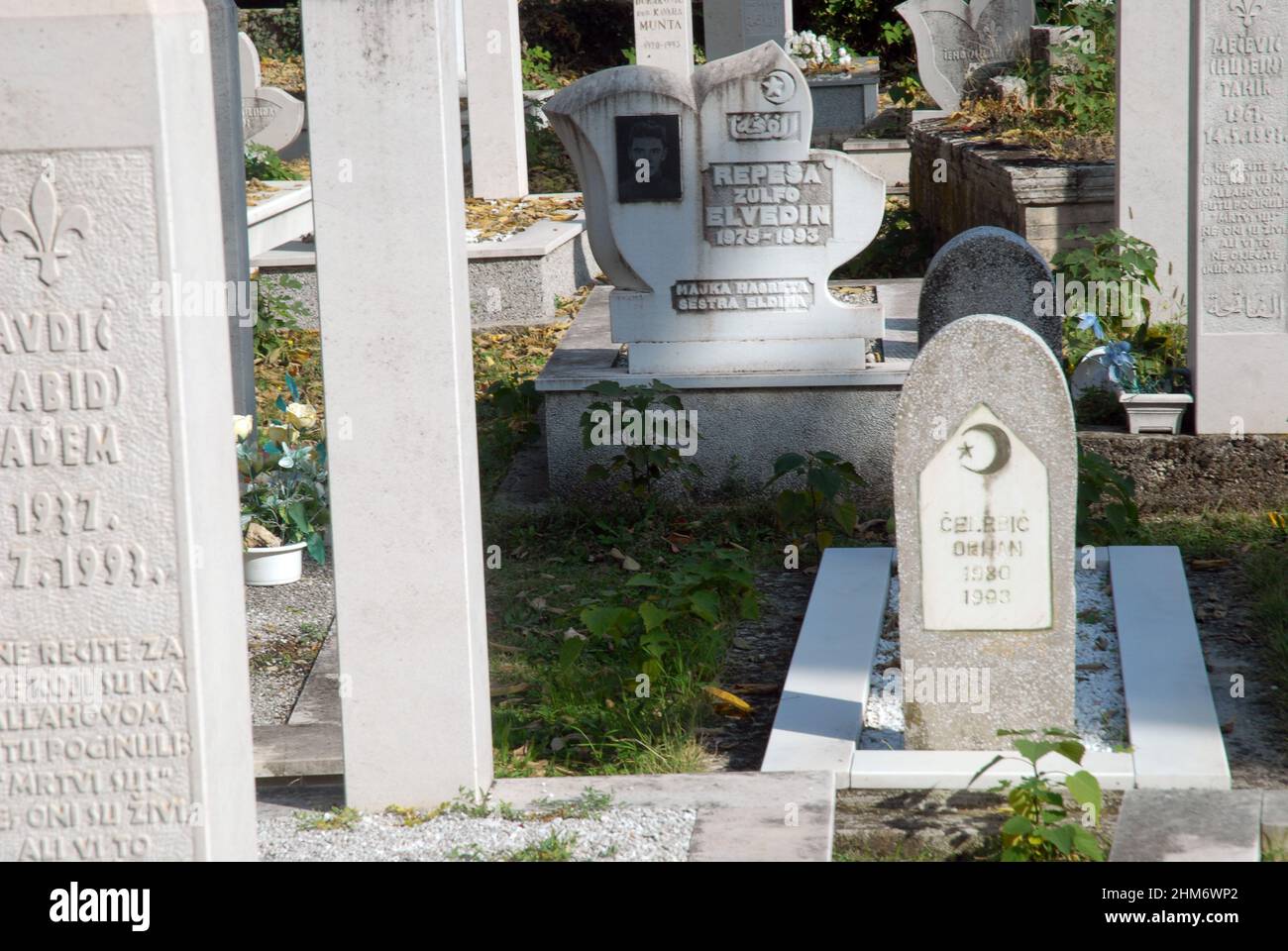 Cimitero di Pravoslavno groblje, Mostar, Bosnia ed Erzegovina. Foto Stock
