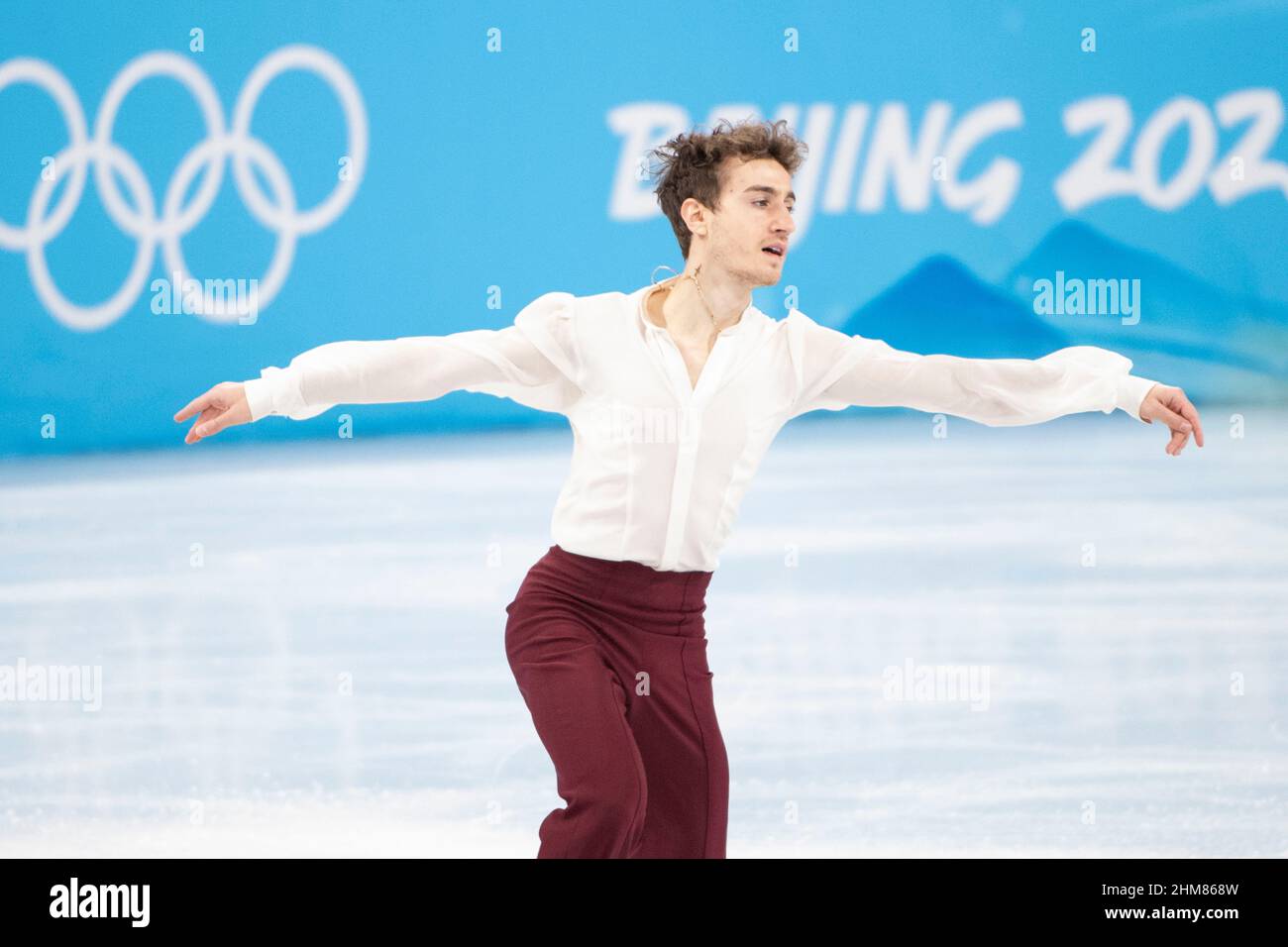 Pechino, Cina. 8th Febbraio, 2022. Matteo Rizzo (ITA) 8 febbraio 2022 pattinaggio a figure, skating singolo uomo, programma breve durante i Giochi Olimpici invernali di Pechino 2022 al Capital Indoor Stadium, Pechino, Cina. Credit: Enrico Calderoni/AFLO SPORT/Alamy Live News Foto Stock