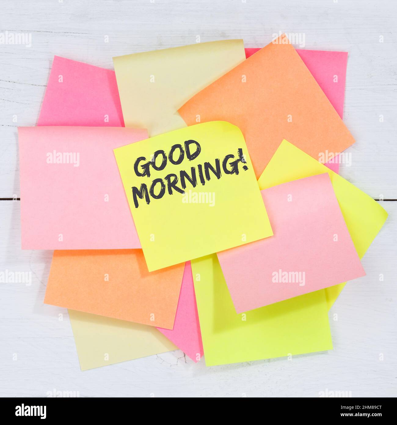 Buongiorno saluto benvenuto messaggio business concetto scrivania nota carta notepaper Foto Stock