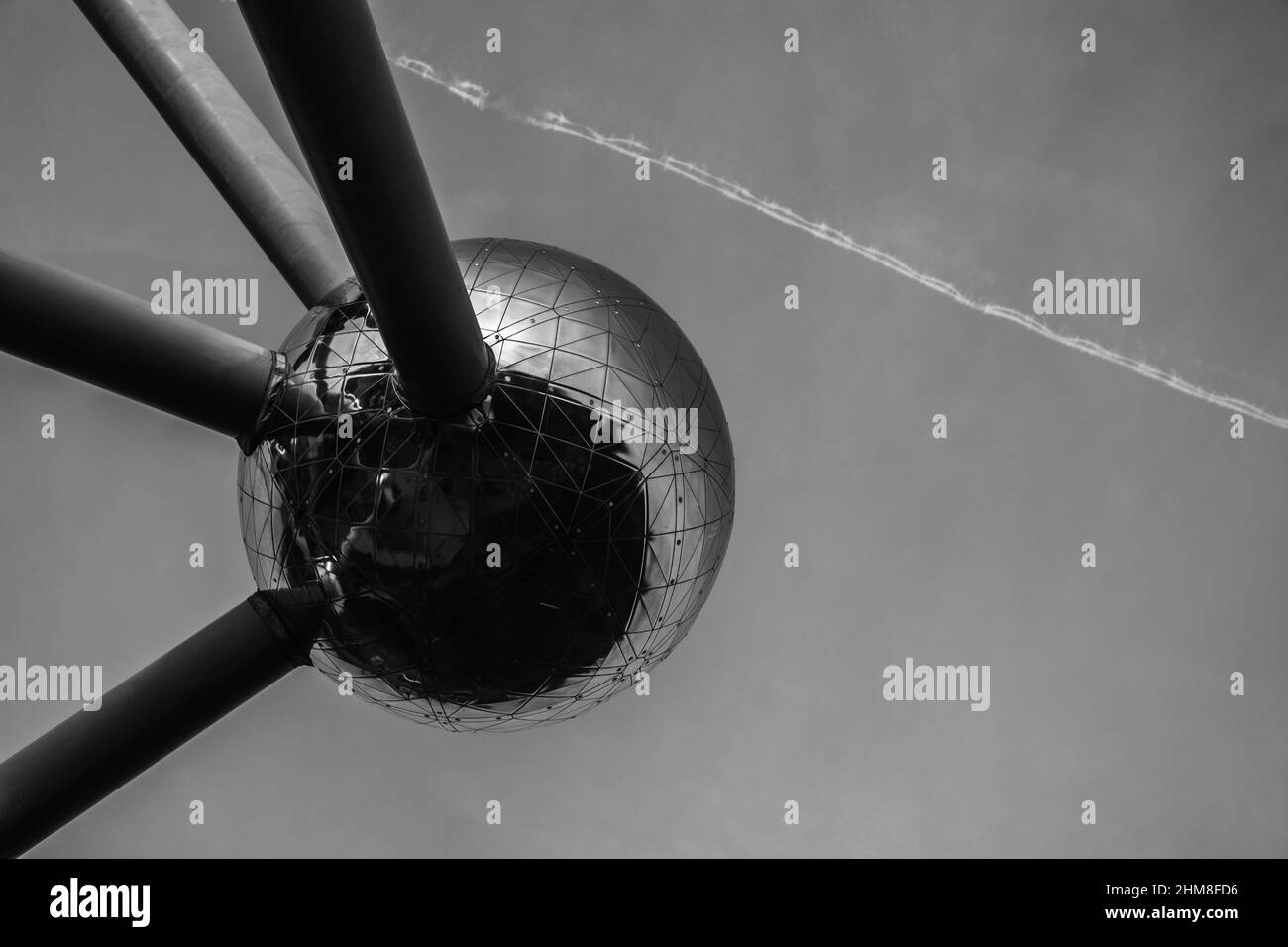 Foto artistica del monumento Atomium a Bruxelles, Belgio Foto Stock