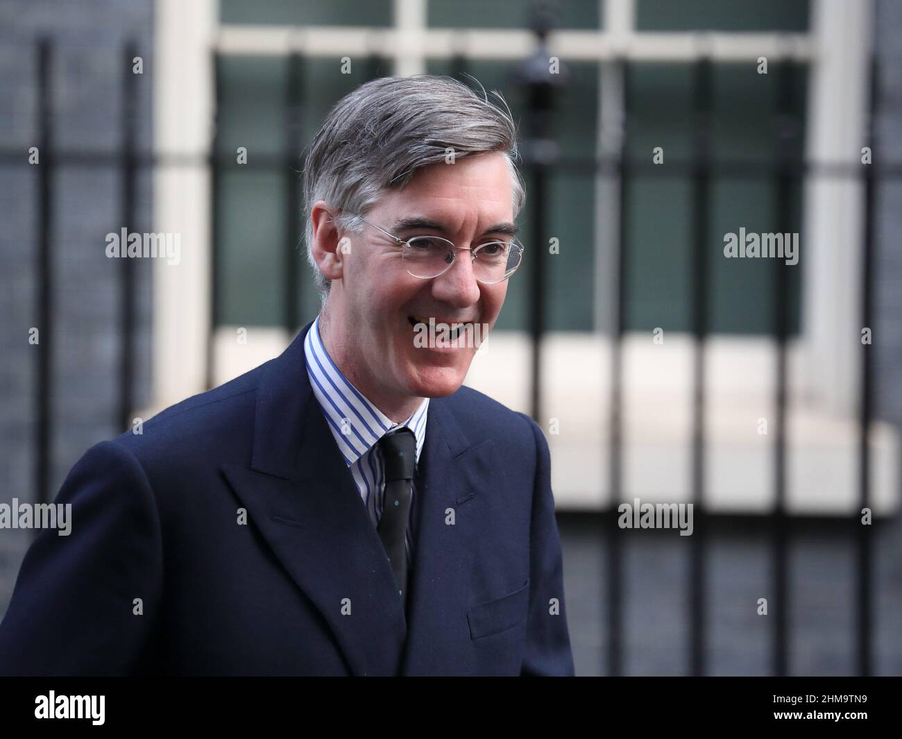 Londra, Regno Unito. 8th Feb 2022. Il Ministro di Stato per le opportunità di Brexit e l’efficienza del governo Jacob Rees-Mogg è stato nominato di recente dopo la riunione settimanale del Gabinetto al n. 10 Downing Street. Credit: Uwe Deffner/Alamy Live News Foto Stock