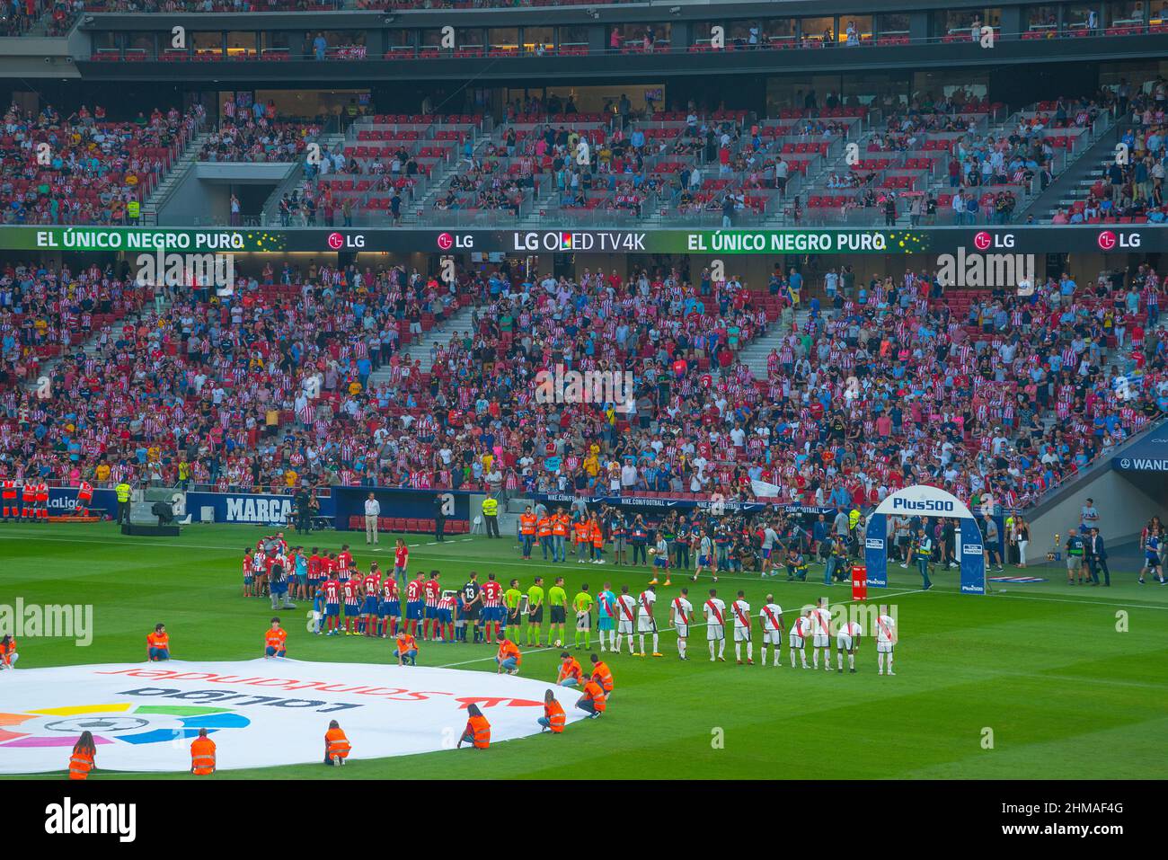 Partita di calcio, momenti precedenti. Wanda Metropolitano stadium, Madrid, Spagna. Foto Stock