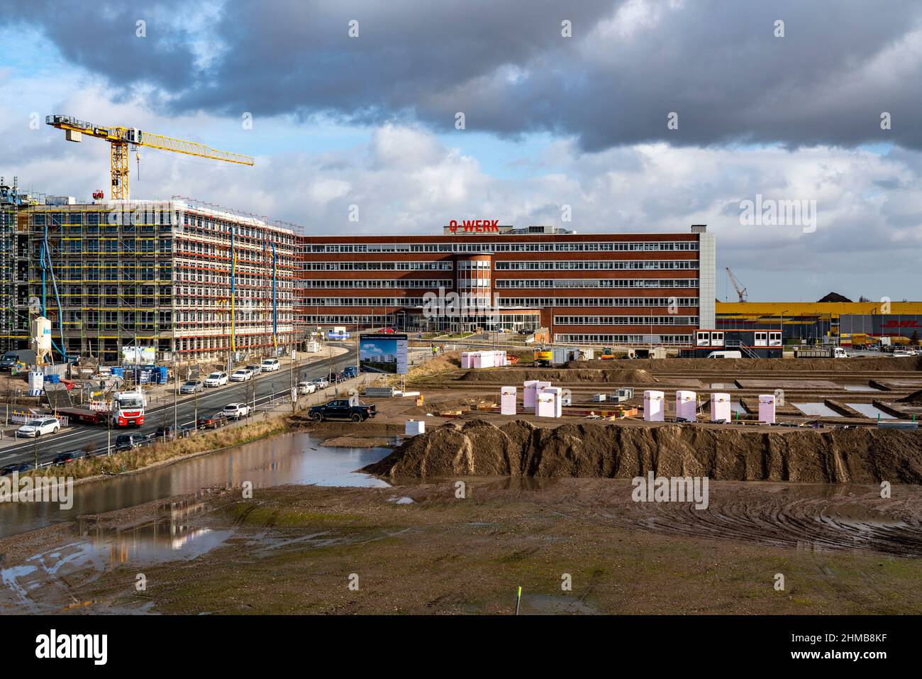 O-Werk, ex edificio amministrativo dello stabilimento Opel di Bochum, ora il cuore del campus o-Werk, un complesso di uffici con oltre 7.000 metri quadrati Foto Stock O-Werk, ex edificio amministrativo dello stabilimento Opel di Bochum, ora il cuore del campus o-Werk, un complesso di uffici con oltre 7.000 metri quadrati Foto Stock
