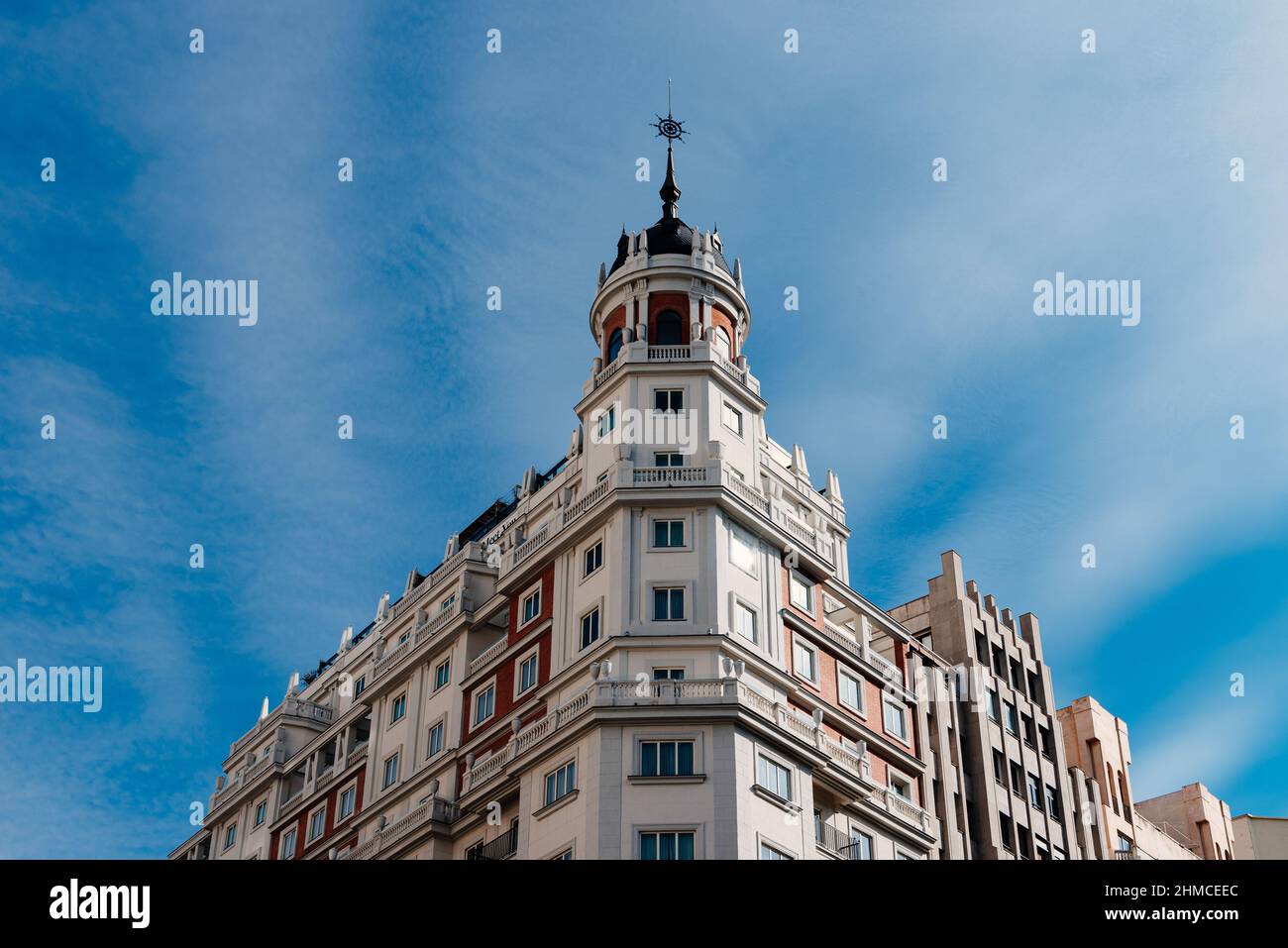 Madrid, Spagna - Febbraio 5 2022: Caro Hotel e Nizza per incontrarvi Sky lounge nella Gran Via di Madrid Foto Stock