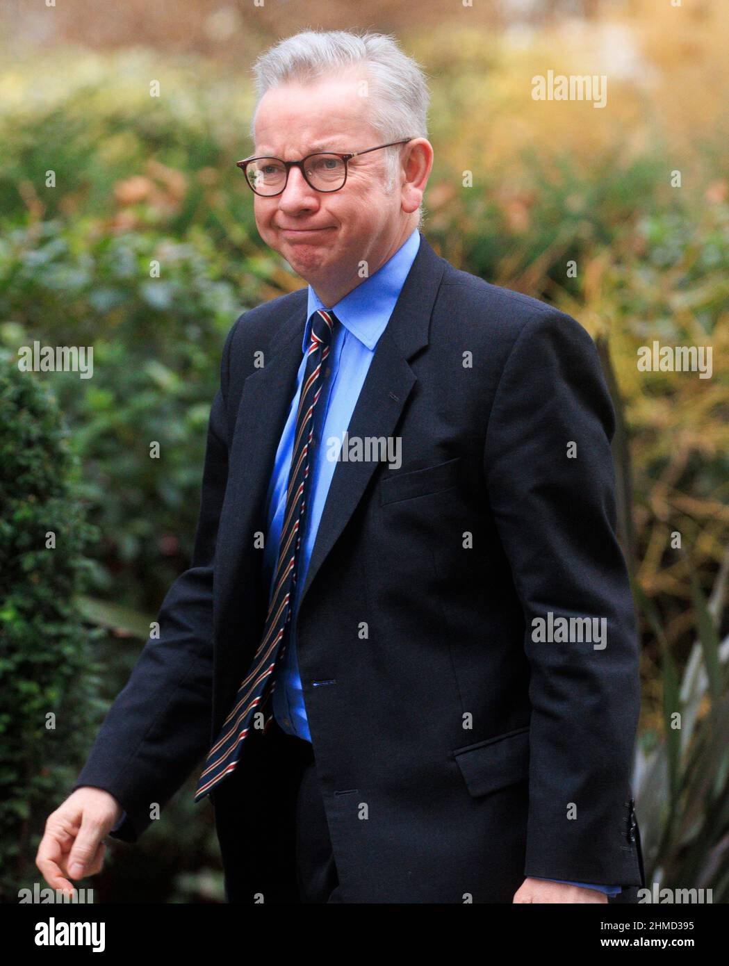 Londra, Regno Unito. 9th Feb 2022. Michael Gove, Ministro delle Comunità, Housing and Leveling up, arriva a Downing Street. Credit: Mark Thomas/Alamy Live News Foto Stock