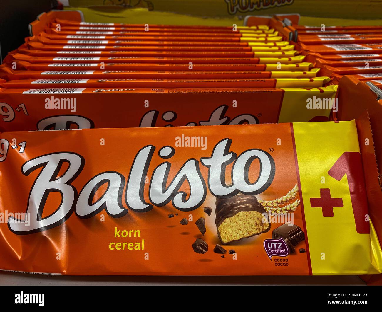 Rheinbach, Germania 19 ottobre 2021, diverse confezioni di Balisto sullo scaffale di un supermercato tedesco Foto Stock
