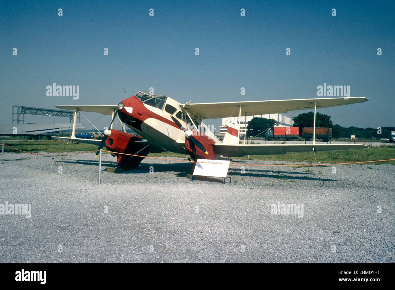 De Havilland DH89A Dragon Rapide alla mostra di velivoli d'epoca nel 1981, Düsseldorf, Renania settentrionale-Vestfalia, Germania Foto Stock