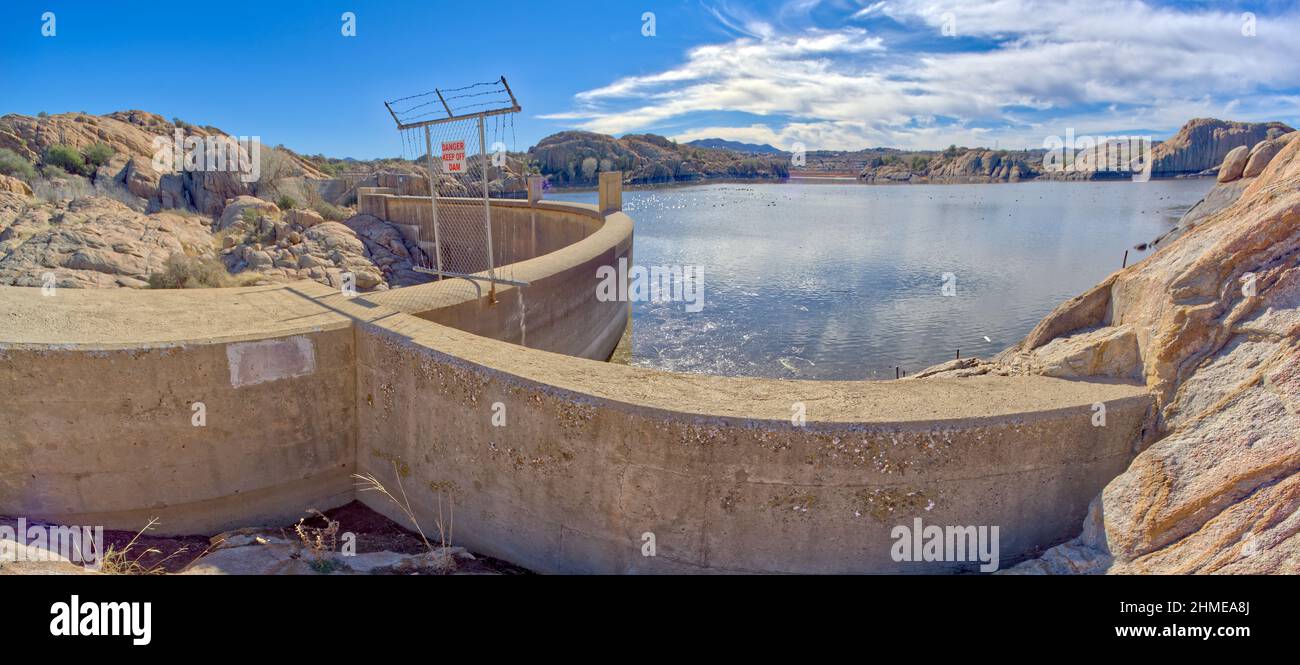 Il retro della diga di Willow Lake in Prescott Arizona. Foto Stock