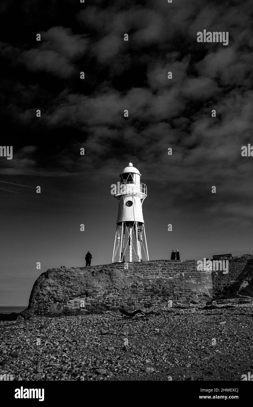 Faro di Blacknore Point, Portishead - immagine in bianco e nero contro un cielo invernale limpido Foto Stock