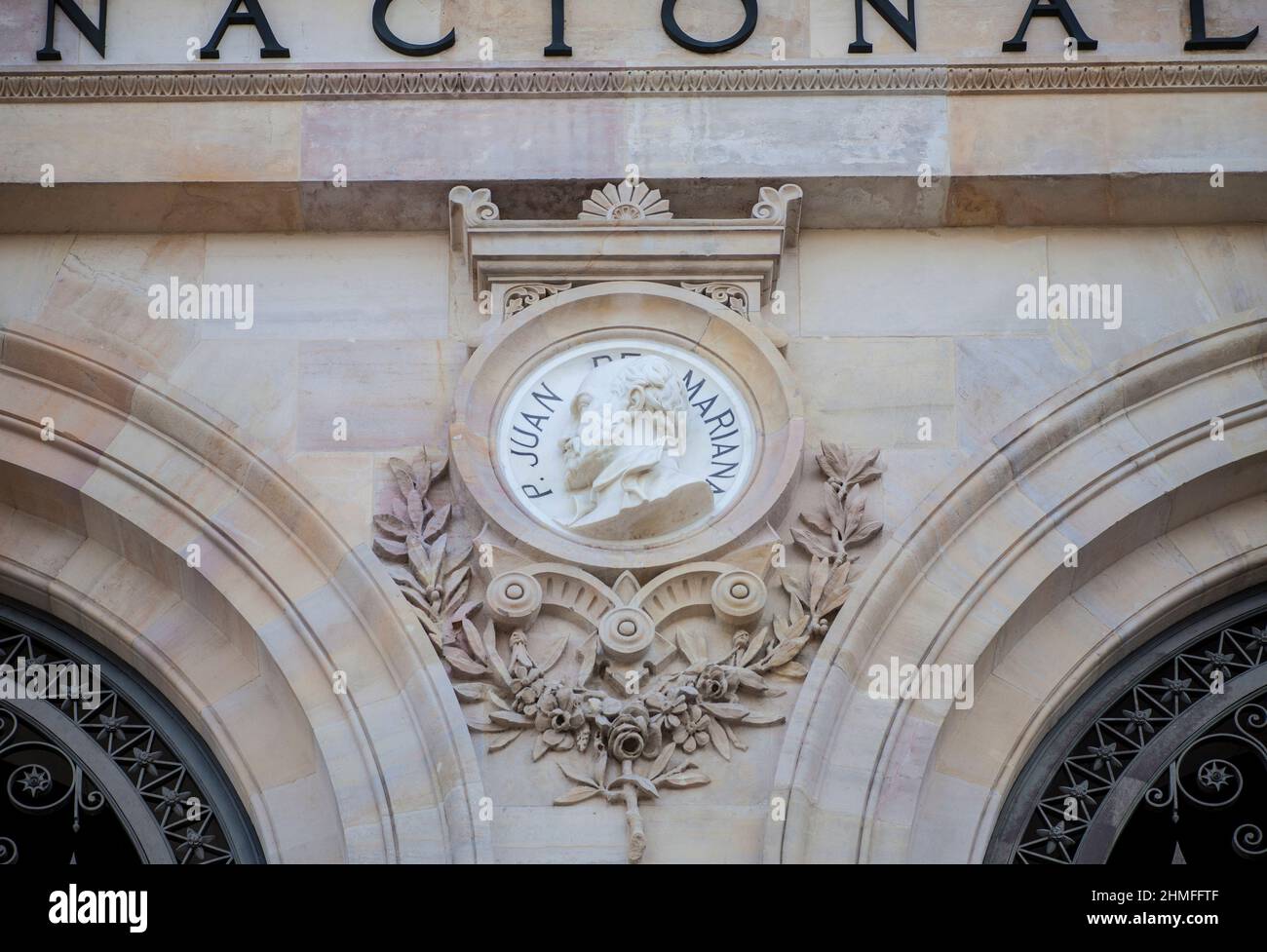 Medaglione Juan de Mariana alla Biblioteca Nazionale di Spagna, Madrid. Storico spagnolo Foto Stock