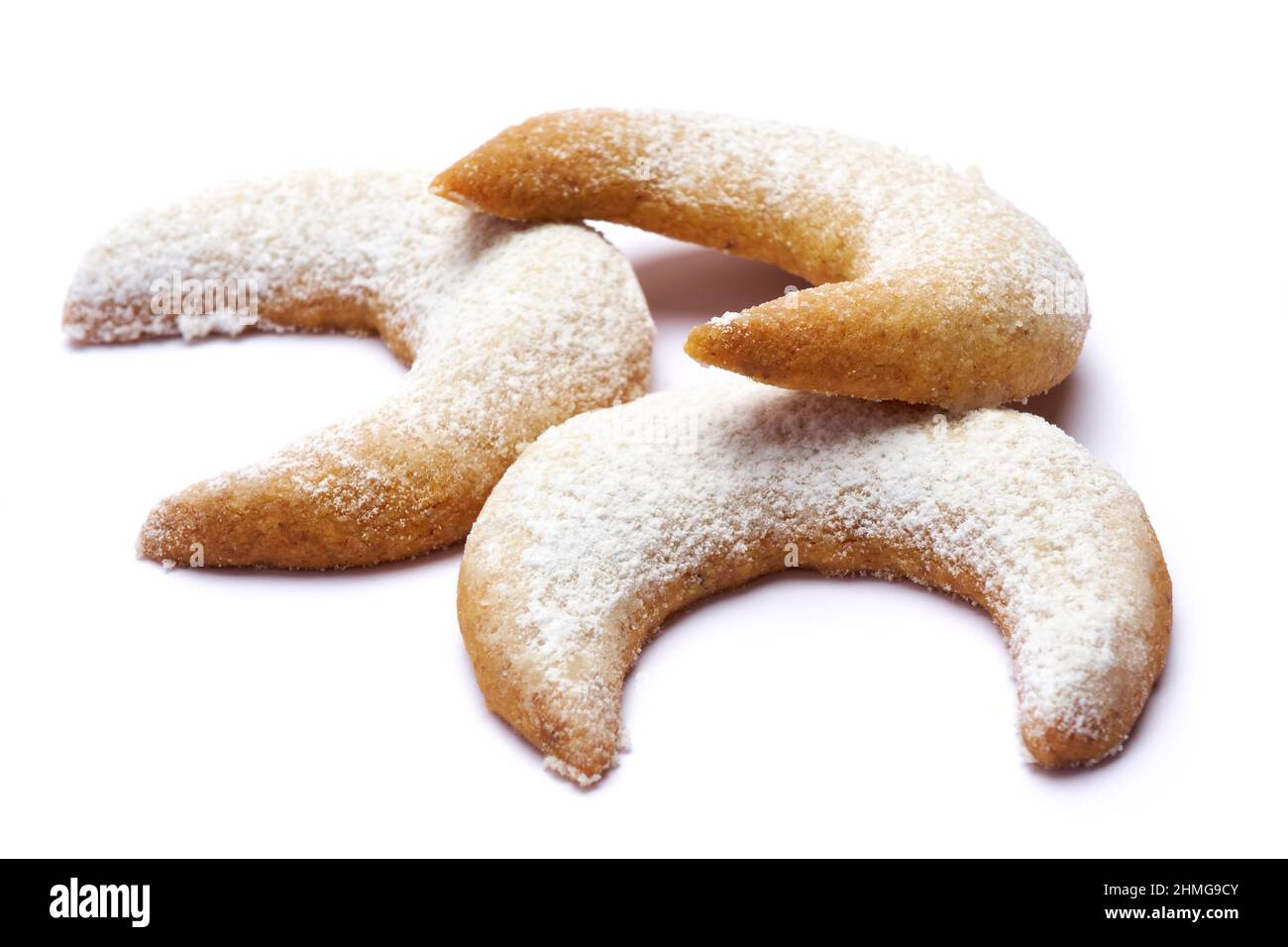 Tradizionale tedesco o austriaco Vanillekipferl vaniglia kipferl biscotti  isolati su sfondo bianco Foto stock - Alamy