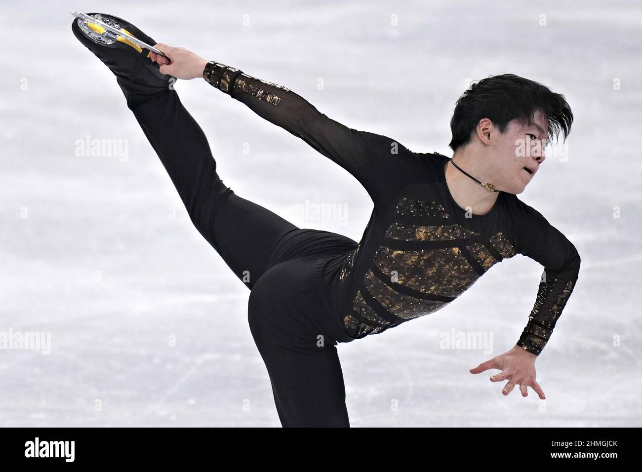 Pechino, Cina. 10th Feb 2022. Yuma Kagiyama, in Giappone, si esibisce durante la finale di pattinaggio a figura singola maschile nello Stadio al coperto Capital alle Olimpiadi invernali di Pechino 2022 giovedì 10 febbraio 2022. Nathan Chen ha vinto la medaglia d'oro, Yuma Kagiyama del Giappone, la medaglia d'argento e Shoma uno del Giappone, la medaglia di bronzo. Foto di Richard Ellis/UPI Credit: UPI/Alamy Live News Foto Stock